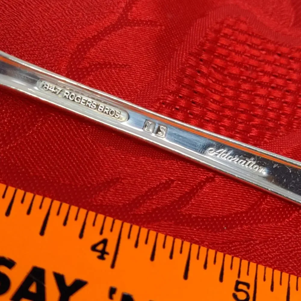8X Tbsp Rogers Bros ADORATION International SilverPlate Table Spoons